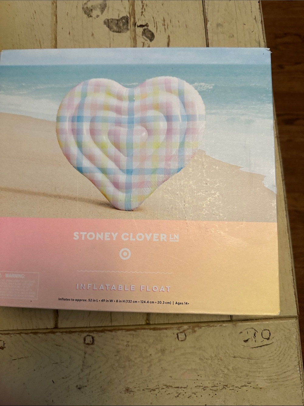 NIB Stony Clover Inflatable Heart Float